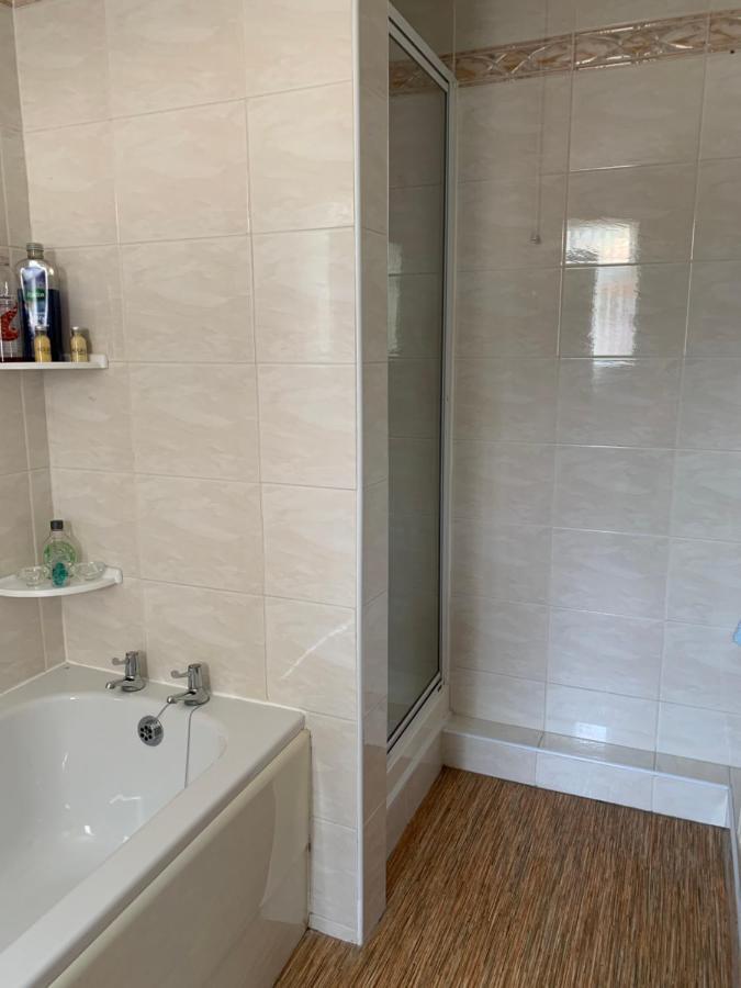 Acorn Cottage โอลเลอร์ตัน ภายนอก รูปภาพ
